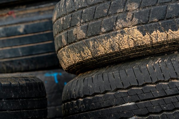 What Are the Best High-Durability Tires for an Audi TT RS for Extended Track Use?
